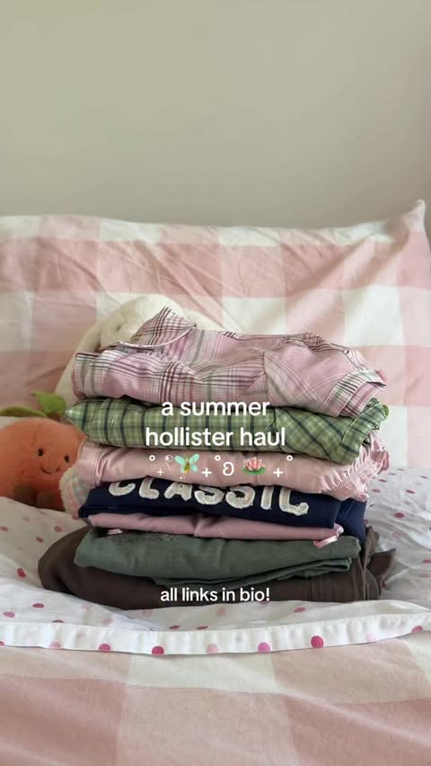 Instagram post by @natalieeseah for Hollister. Caption reads: try on will be soon!! @hollister #HollisterPartner....
