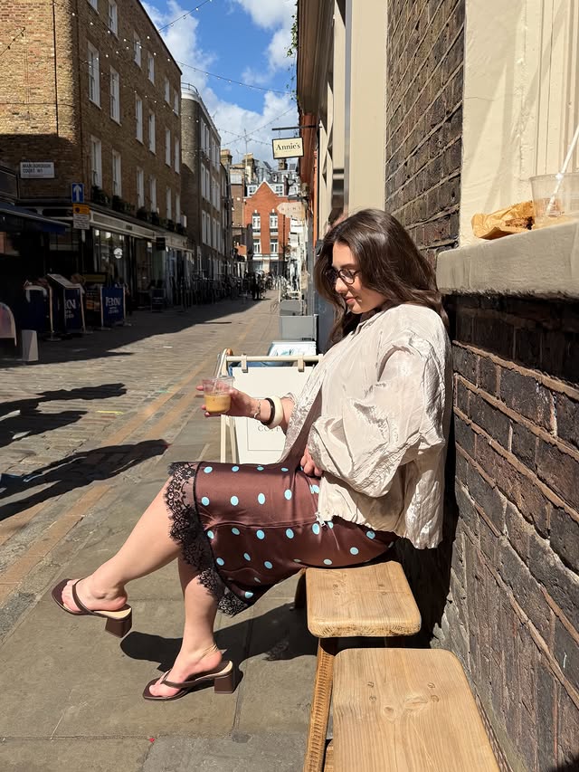 Instagram post by @nadiaaamos for New Look. Caption reads: [...] this weather is here to stay 🙏🏼 @newlook....