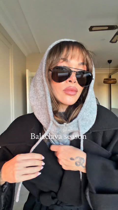 Instagram post by @mehvestecimer for SUUD COLLECTION. Caption reads: [...] 
•Balaclava: @bershka 
•Çanta:....