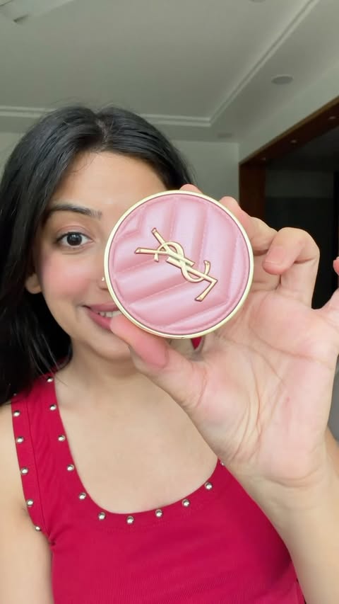 Instagram post by @ruchikamethwani for Ralph Lauren Fragrances. Caption reads: #FreeGift | PR Unboxing ft. L'Oréal Luxe Not gonna....