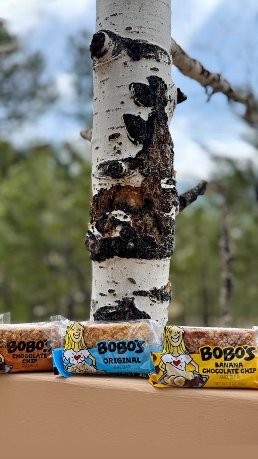 Instagram post by @neeshe for Bobo's. Caption reads: busy mornings? 🌞 @eatbobos oat bars make....