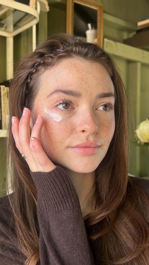 Instagram post by @k.els.e.y for Origins. Caption reads: [...] this time of year! The Ginseng eye cream....