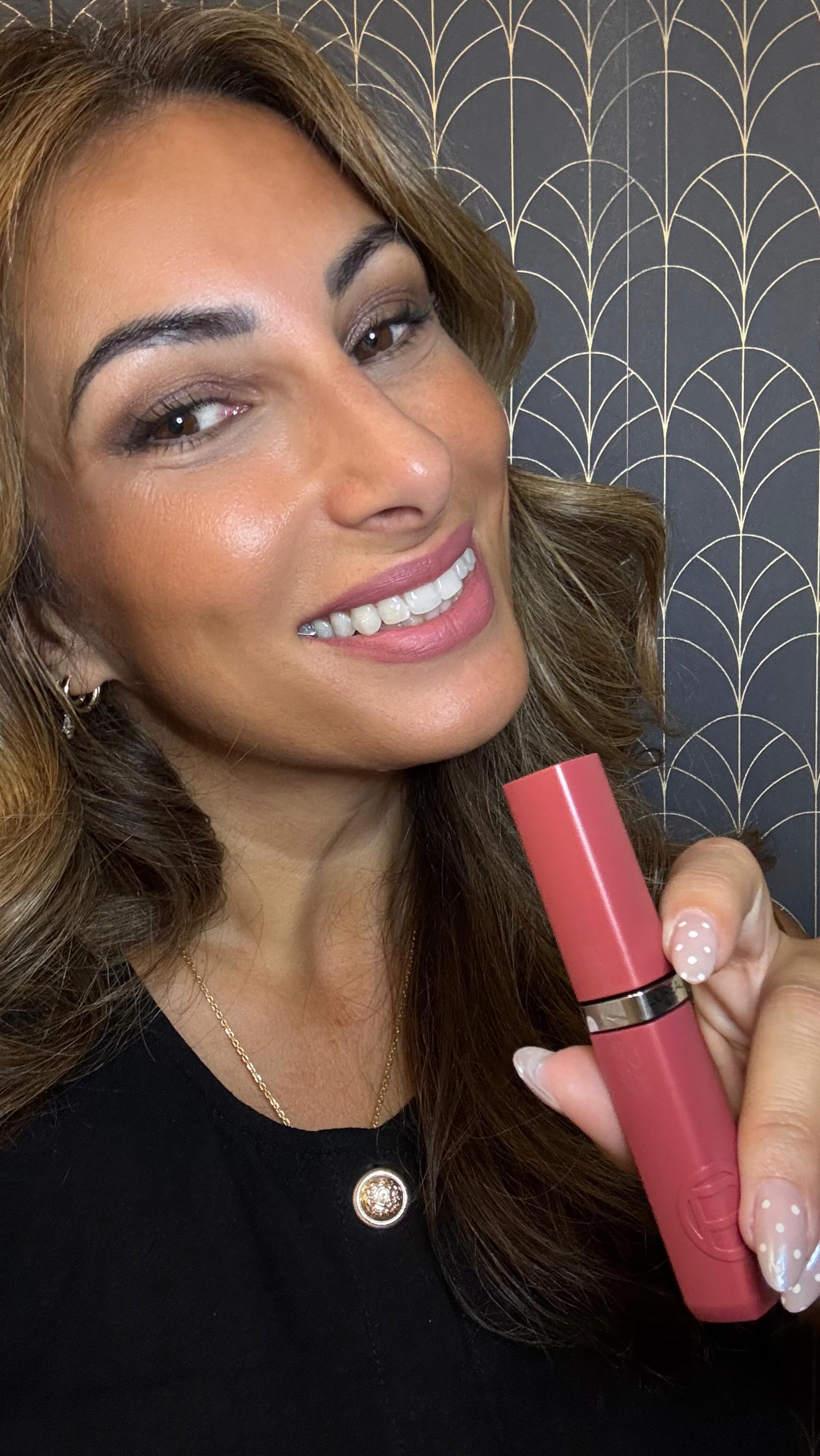 Instagram post by @thesubtlemummy for Chemist Warehouse. Caption reads: Bonjour 🇫🇷
Let’s do a glam night time makeup....