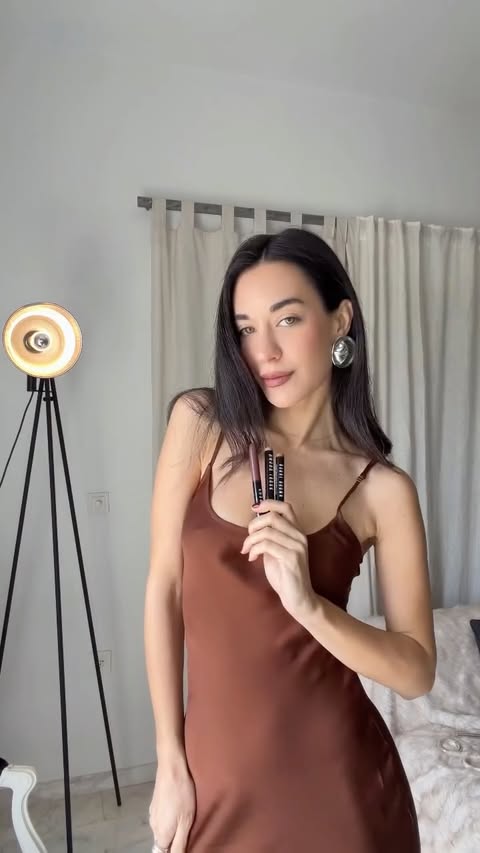 Instagram post by @pennystylepoesy for Bobbi Brown Cosmetics. Caption reads: GRWM for a minimalist NYC-inspired event with....