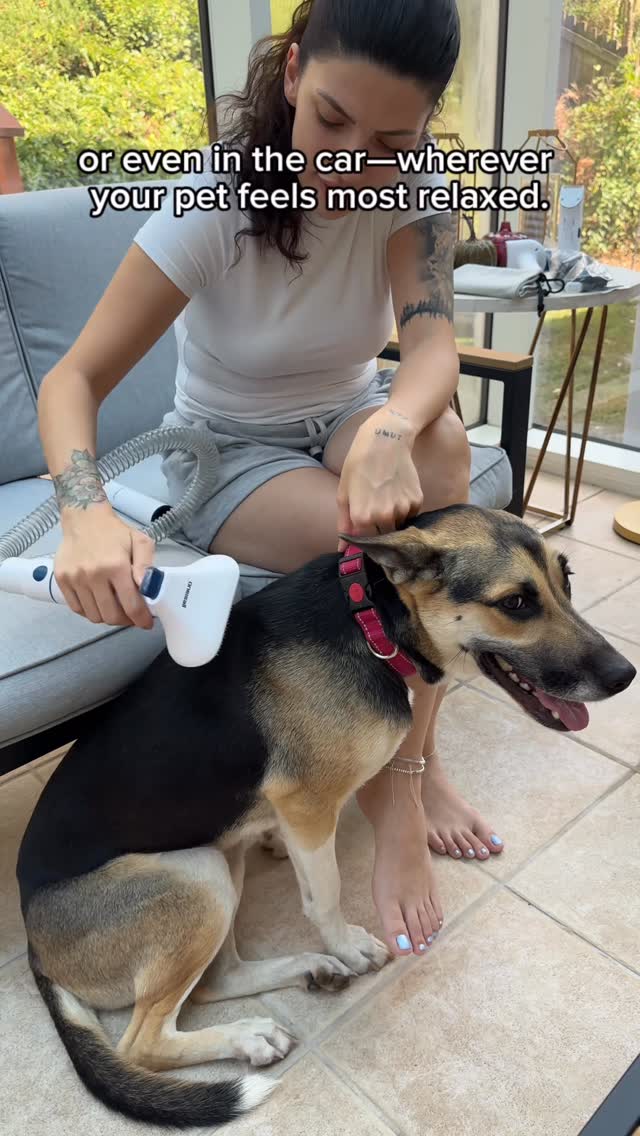 Instagram post by @accordingtomelissa for Oneisall. Caption reads: This is an amazing CORDLESS grooming kit.....