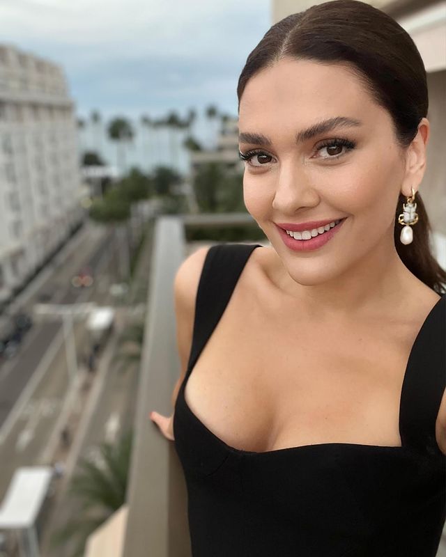 Instagram post by @berguzarkorel for AQUAZZURA. Caption reads: Cannes✨
@rutkayozis 🖤

@beymen 
@begumkhan....