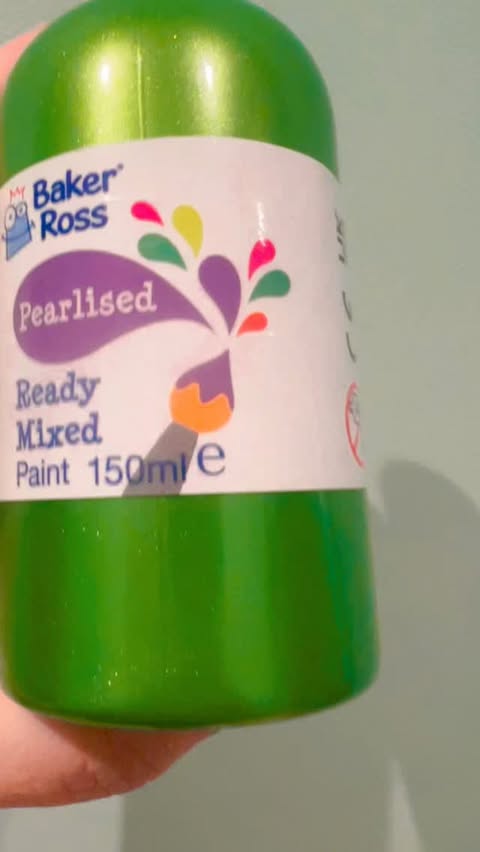 Instagram post by @arts.and.crafts.with.jess for Baker Ross. Caption reads: Okay this is my absolute favourite craft I’ve....