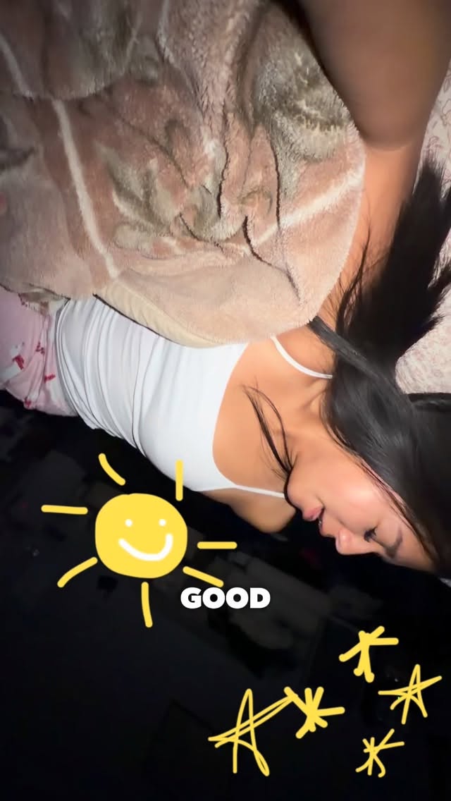 Instagram post by @jennivenegas_ for EHPlabs. Caption reads: My 4:30am-7am Morning....