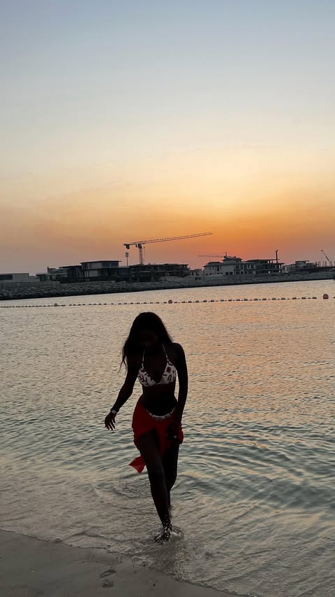 Instagram post by @missfinkoura for Intimissimi. Caption reads: [...] currently out of stock. 

Hair: @sy.hair....