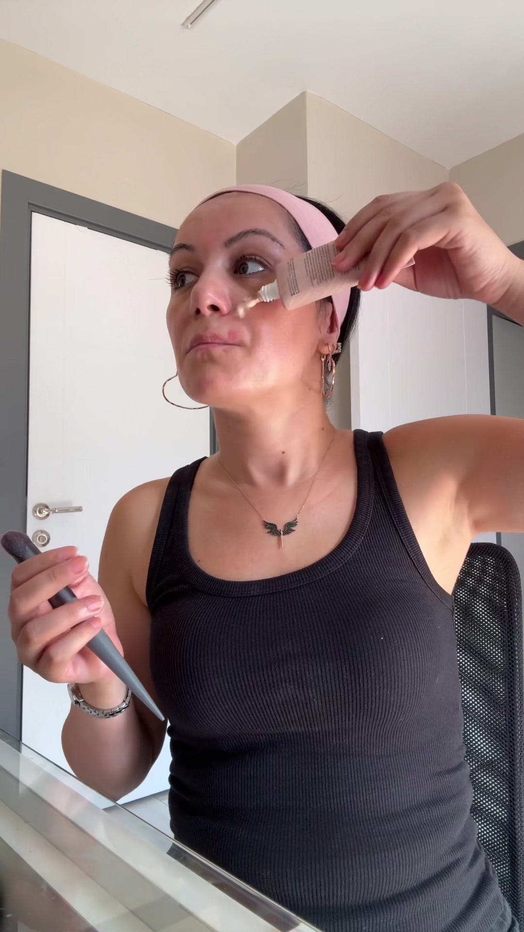 TikTok post by @sevdaabilik for maccosmetics. Caption reads: 10 sene önce Eski Boşanma makyajım😅 bazen....