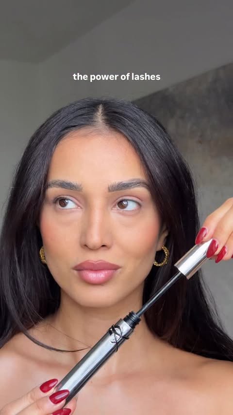 Instagram post by @samira.sfiii for YSL Beauty. Caption reads: Anzeige/ the power of lashes w/ the new @yslbeauty....