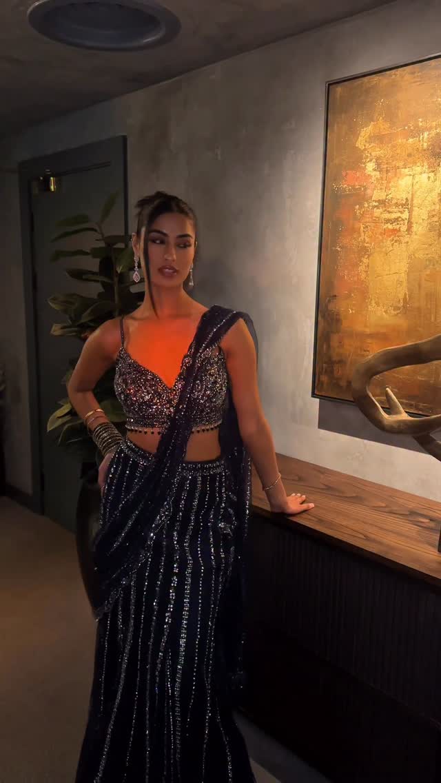 Instagram post by @eleisha.r for Sculpted By Aimee. Caption reads: the best evening hosted by @sculptedbyaimee....