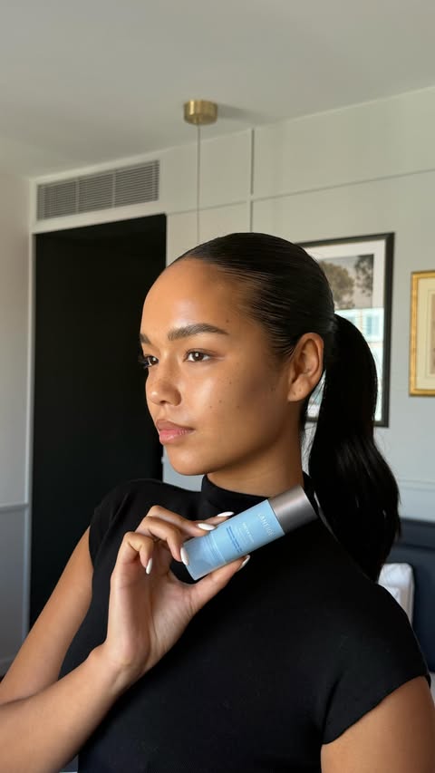 Instagram post by an influencer for Sephora Italia. Caption reads: [...] di @laneige_eu solo da @sephoraitalia..
