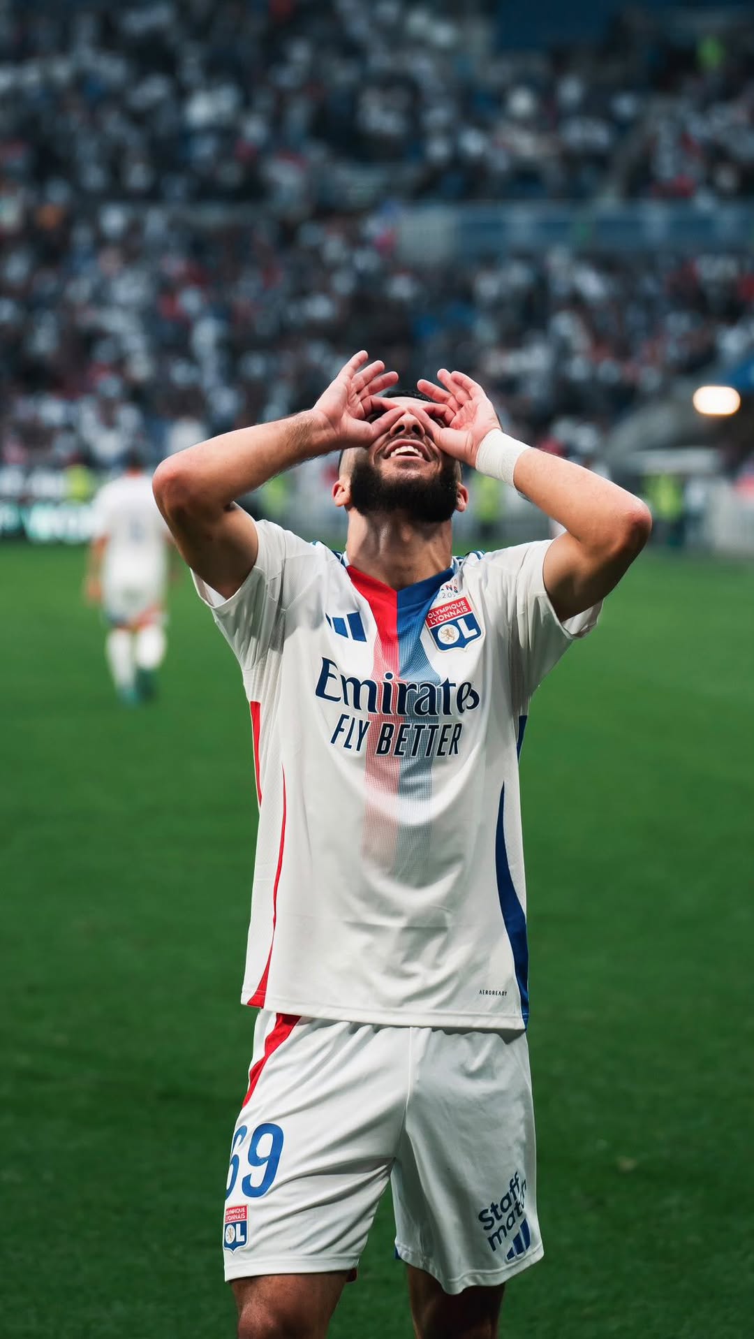 Instagram post by @yagizsabuncuoglu for Bitlo. Caption reads: “Galatasaray, Mikautadze’yi çok istiyor…”

@bitlo....