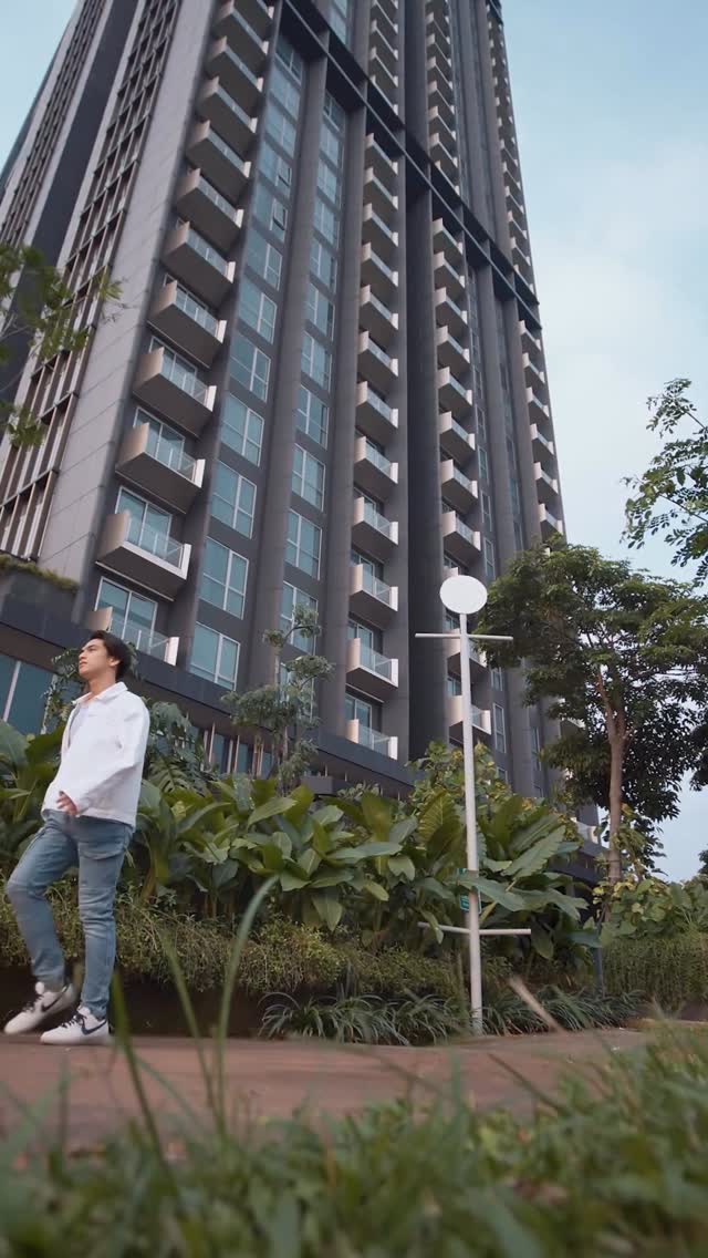 Instagram post by @ryukenlie for Lazada Indonesia. Caption reads: Not gonna lie…​ There’s something magical about....