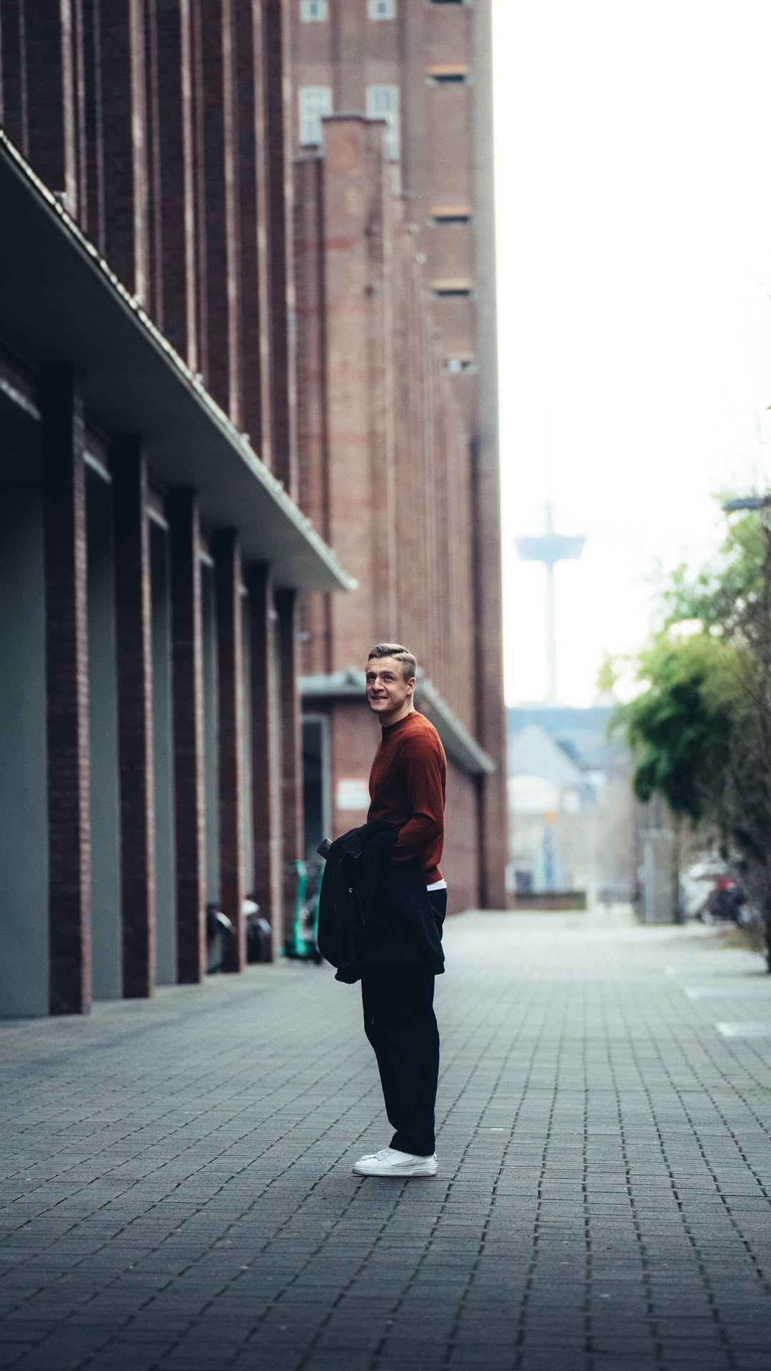 Instagram post by @felixkroos23 for air up®. Caption reads: Behind the scenes @rtl.sport - natürlich mit....