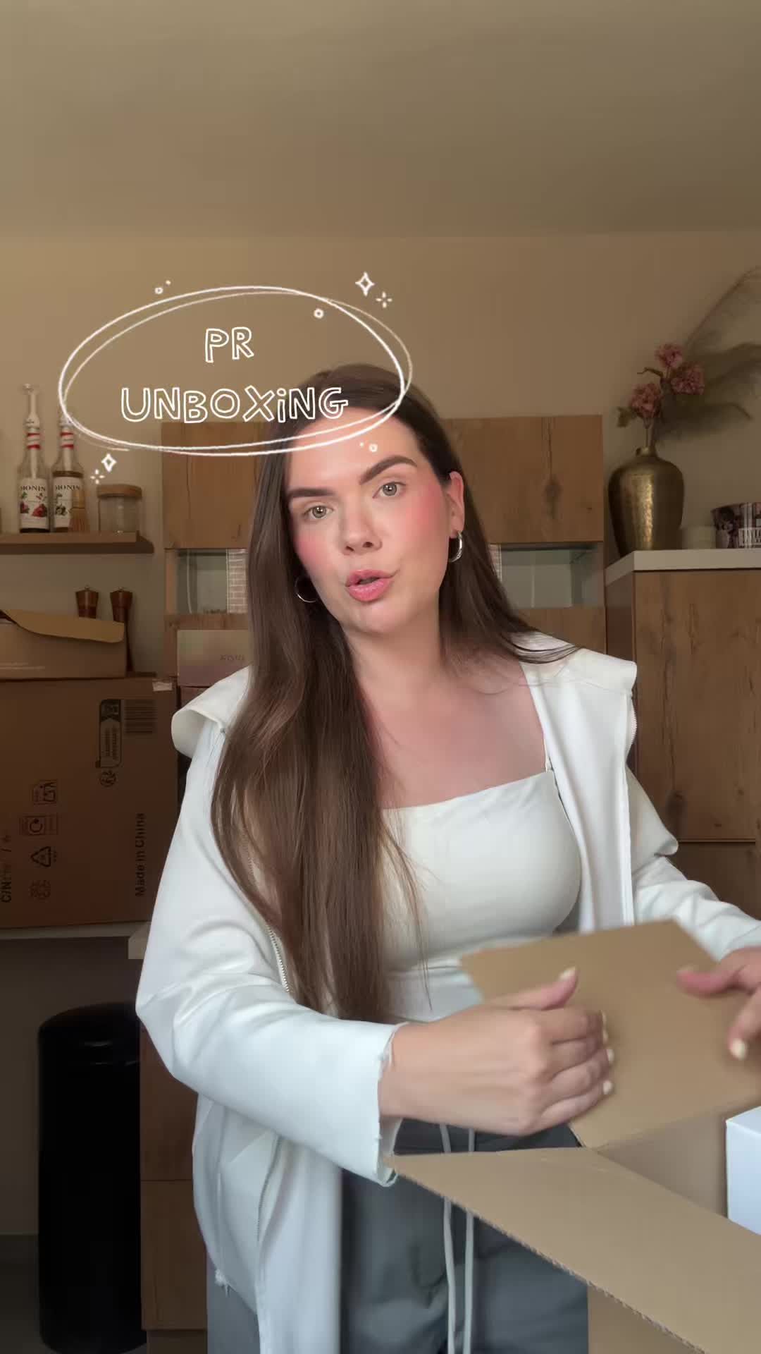 TikTok post by @veraurru for KIKO Milano. Caption reads: Ik heb een hater van mij nog nooit zoveel PR....
