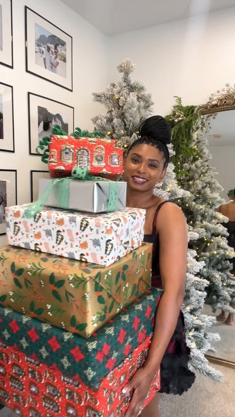 Instagram post by @itsnicolefoster for Paper Source. Caption reads: [...] Looking for holiday wrapping paper?....