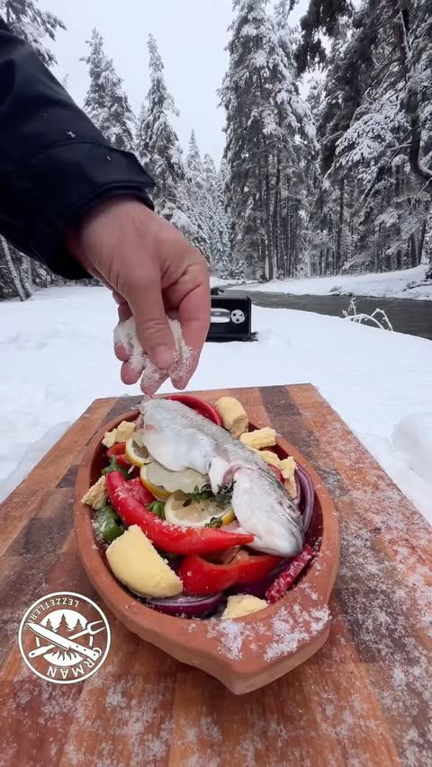 Instagram post by @orman_lezzetleri for Weber BBQ Türkiye. Caption reads: @weberbbqturkey #işbirliği ile muhteşem manzarada....