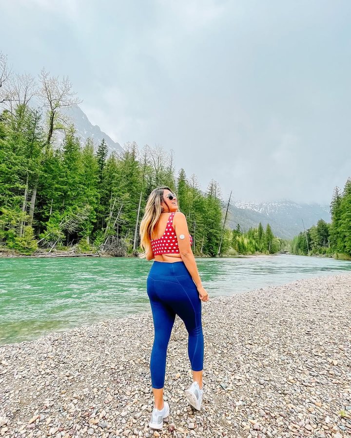 Instagram post by @glitterglucose for FreeStyle Libre. Caption reads: #AbbottPartner Living my life fully 🙌🏼
 
I’ve....