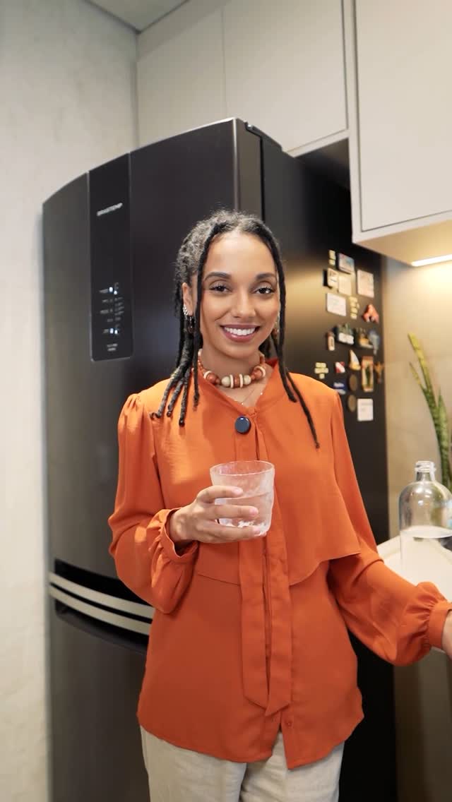 Instagram post by @natalyneri for Brastemp. Caption reads: Sustentabilidade começa na forma como a gente....