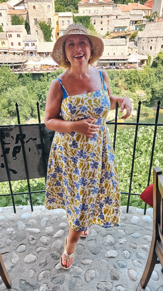 Instagram post by @dressedtothemax for FitFlop. Caption reads: Last week I showed you how I packed for 6 nights....