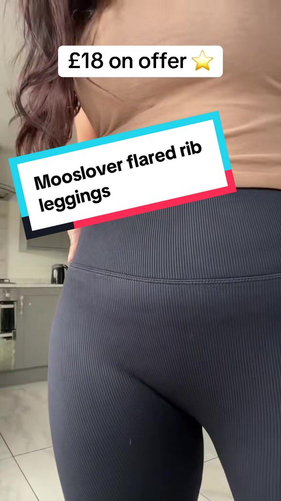 TikTok post by @janinekxx_tiktokfinds for MOOSLOVER. Caption reads: These flared ribbed leggings from MoosLover are....