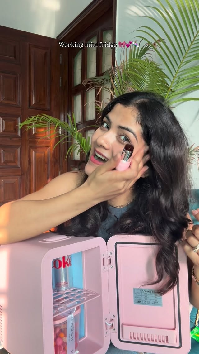 Instagram post by @s.shweta_modgil for Praush Beauty. Caption reads: It’s literally a working mini fridge 💕

#skincare....