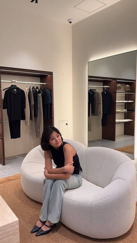 Instagram post by @kanakastella for COS. Caption reads: COSが名古屋に新しくオープンする商業施設「HAERA」に、 [...].