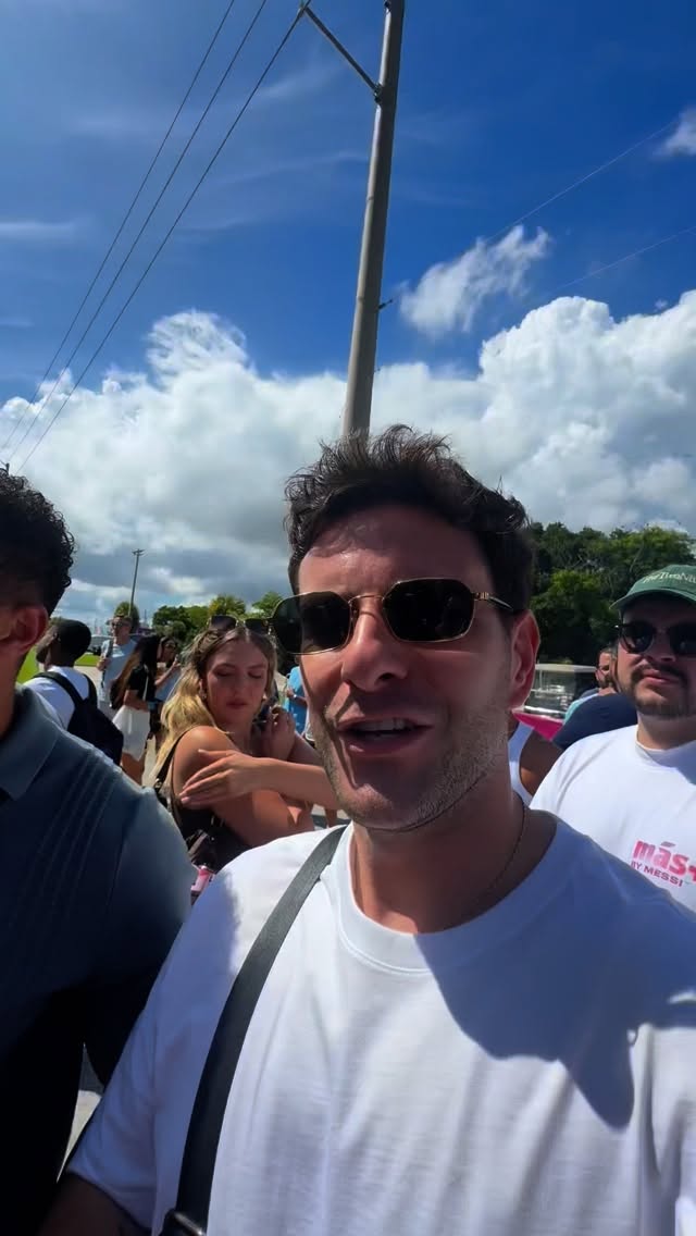 Instagram post by @eric.roberts__ for Más+ by Messi. Caption reads: Ad It’s not every day you shake hands with the....