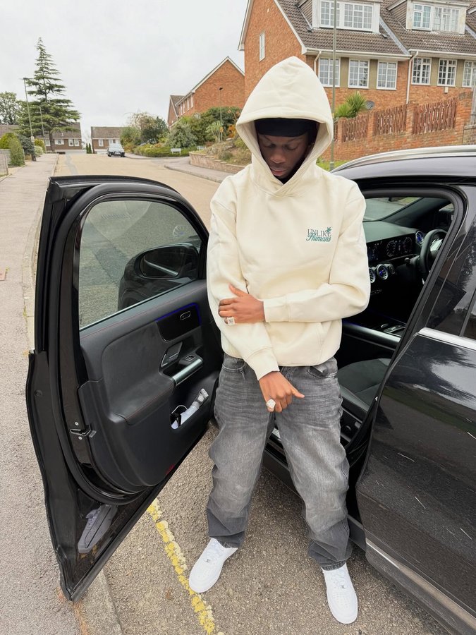 Instagram post by @leostaytrill for JD Sports. Caption reads: one of a kind @jdsports #ad.