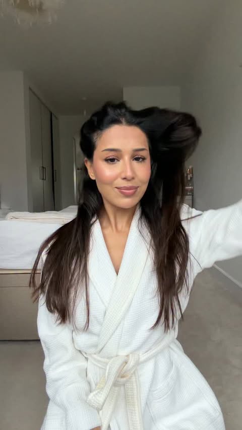 Instagram post by @erim for Dreame. Caption reads: [...] on my hair! 😍 I have been loving the....