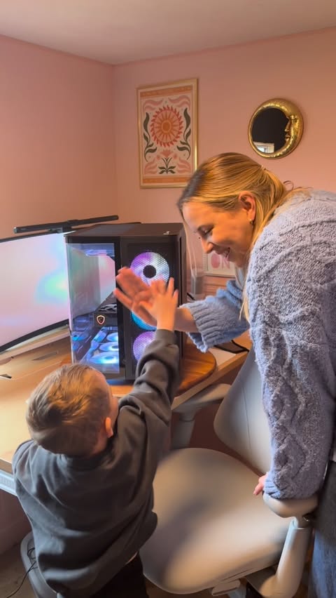 Instagram post by @amyyelle_ for CORSAIR. Caption reads: [...] was so worth it! Thankfully I used the....