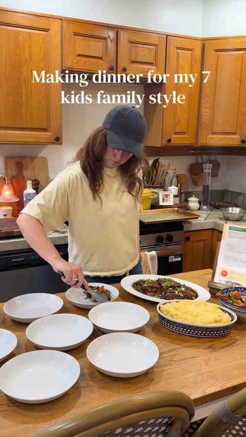 Instagram post by @7kidskitchen for Blue Apron. Caption reads: We are obsessed with @blueapron + their new Family....