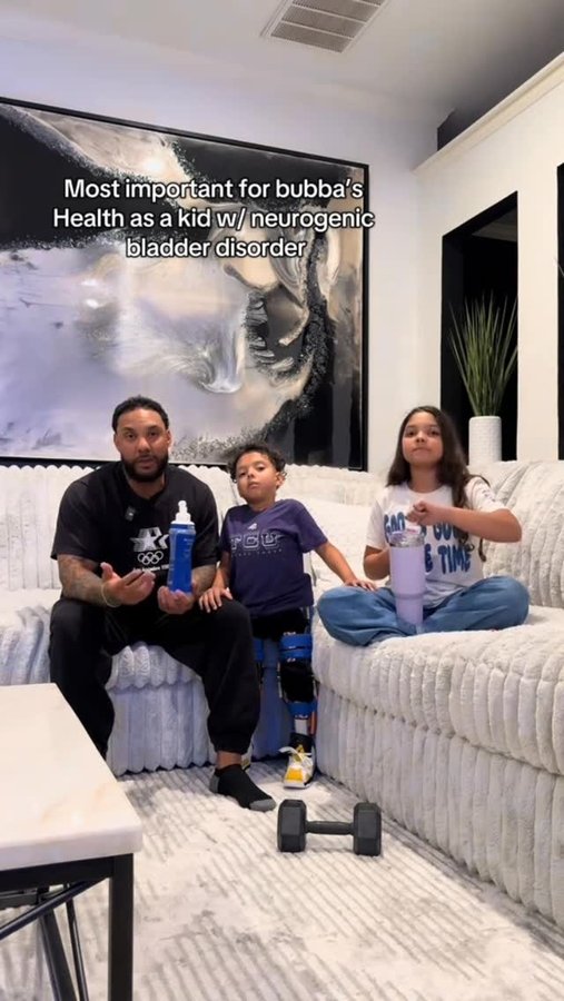 Instagram post by @bubba_cashman13 for Cirkul. Caption reads: Guys!!
@drinkcirkul has me drinking water like....