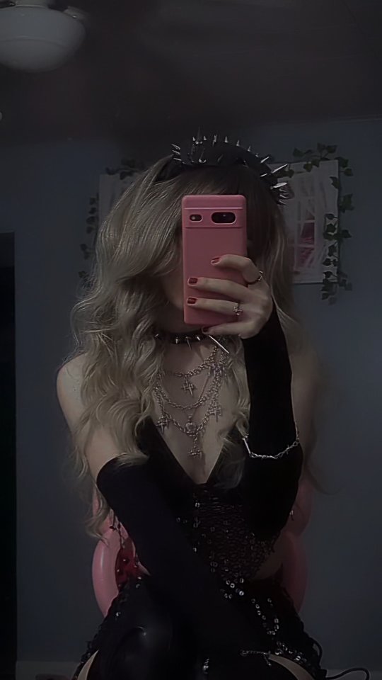 Instagram post by @echo.ally for Dolls Kill. Caption reads: 🖤✨
.
.
.
.
.
.
.
.
.

#SHEINtrends #ad #SHEINforA....