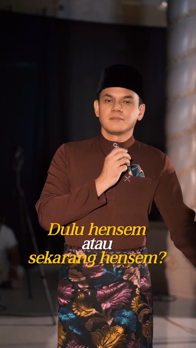 Instagram post by @soultanofficial_ for HIJABISTAHUB. Caption reads: [...] 😝

#RayaPalingEpik @tunetalk....