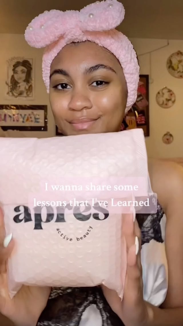 Instagram post by @minyaemckenzie for Après Beauty. Caption reads: 2 decades on earth is a long time here are some....