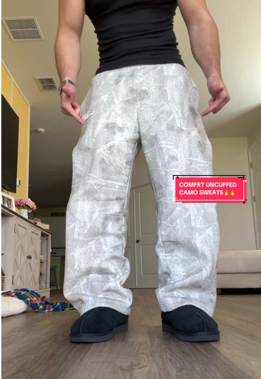 TikTok post by @christian.hernandezzz for Comfrt. Caption reads: @Comfrt 5’10 165 MEDIUM #comfrt [...].