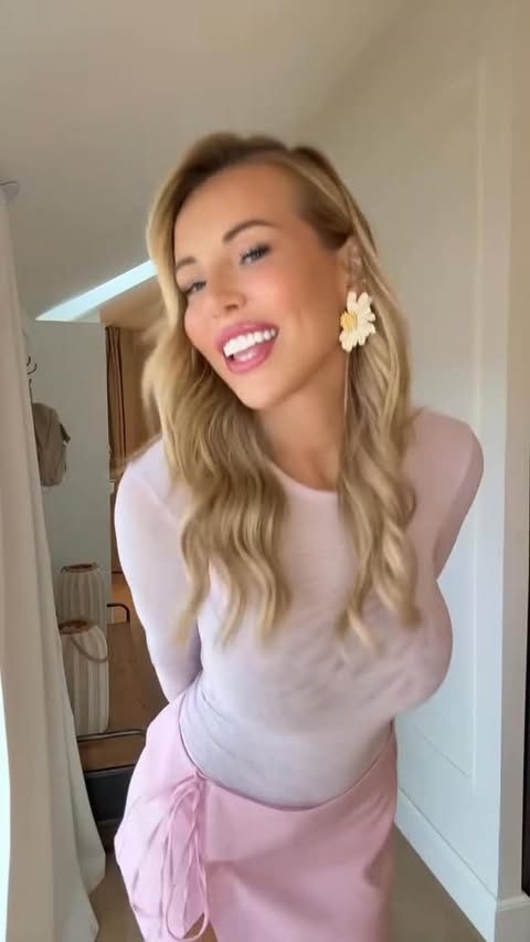 Instagram post by @caseyswann for Edikted. Caption reads: Pretty in pink with @edikted 💕🎀🌸 but remind me....