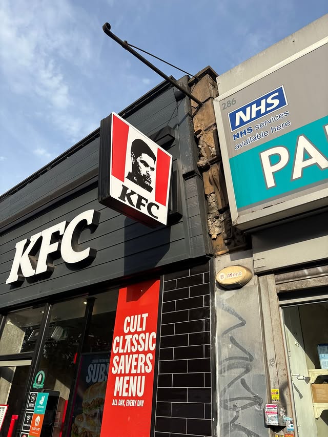 Instagram post by @arsenal.memes_ for KFC. Caption reads: Victory never tasted so good! @kfc_uki #Ad.