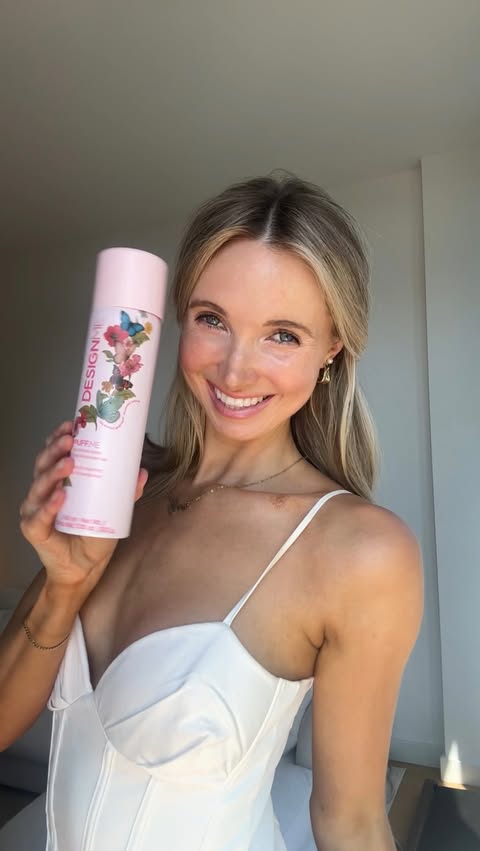 Instagram post by @mollsmcadam for DESIGNME Hair. Caption reads: [...] actually feels like me. I love that....