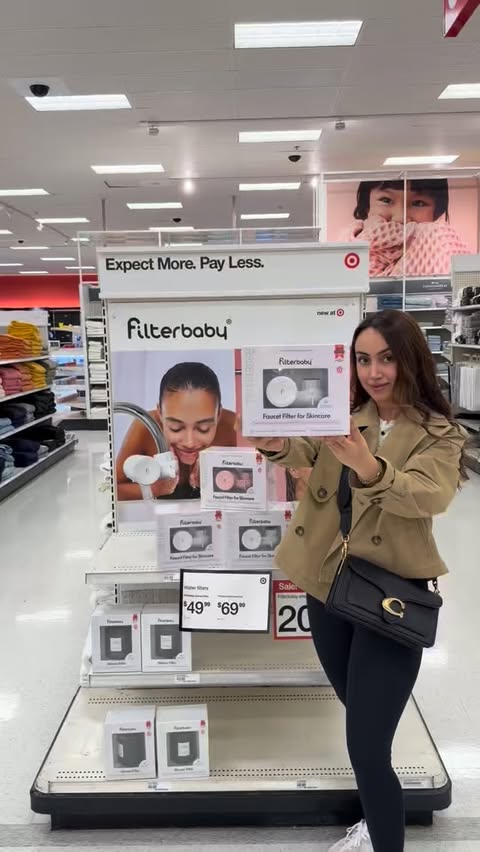 Instagram post by @justgizemmm for Filterbaby. Caption reads: [...] this find 👀 I recently discovered....