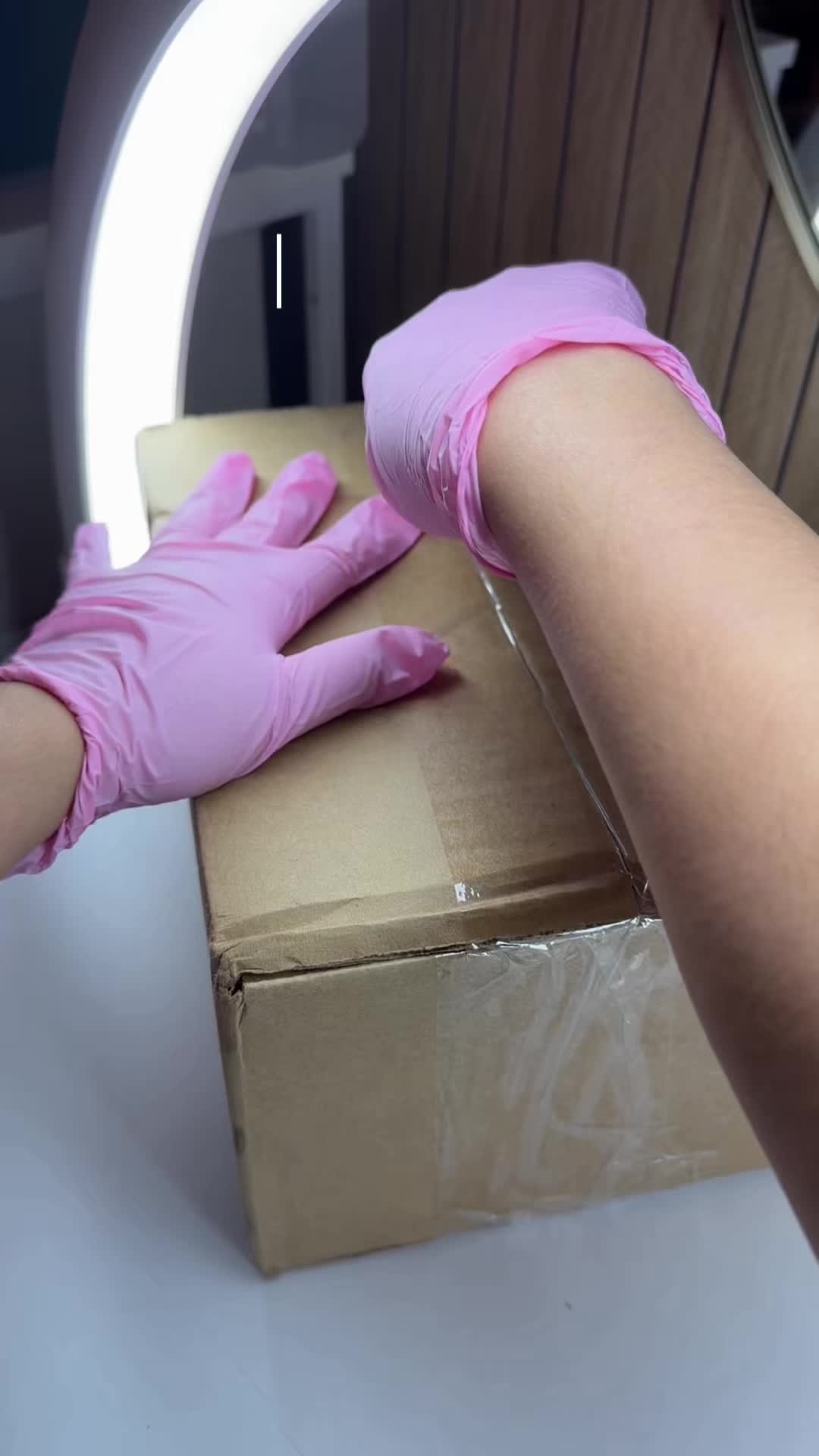 TikTok post by @risseroe for GAOY. Caption reads: [...] lamp 🤔 #uvnaillamp #nailsupplieshaul....