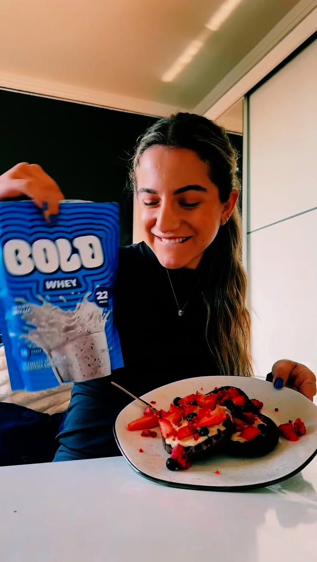 Instagram post by @nix.luisa for BOLD SNACKS. Caption reads: [...] por aí, garanta no site @boldsnacks com....
