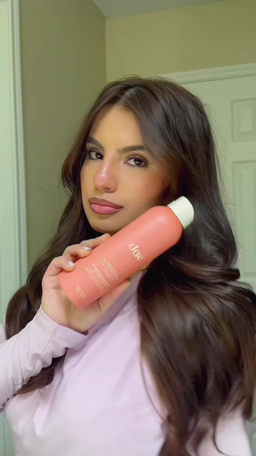 TikTok post by @__nishhaa__ for Dae Hair. Caption reads: [...] in seconds! I love it🤩🤩 #gifted_by_DaeHair....