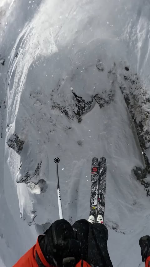Instagram post by @kellysends for GoPro. Caption reads: [...] his run have gone? #FISFWCH #Andorra2026....