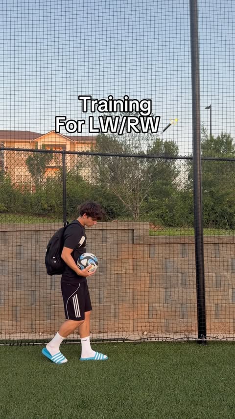 Instagram post by @10lenda for VKTRY Gear. Caption reads: Save it 🫶🏽✅ . . . #vktrypartner #footballer....