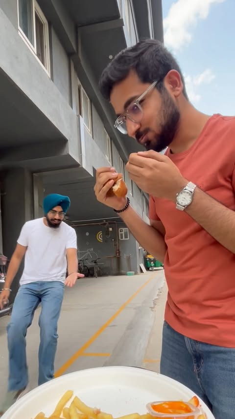 Instagram post by @piyushxbajaj for Popeyes. Caption reads: Popeyes ka naya store khula Kanakapura aur Kudlu....