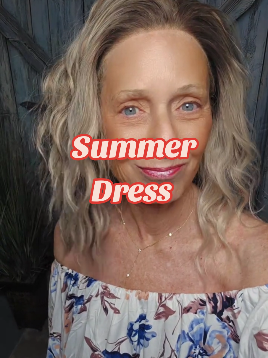 TikTok post by @mommom.sue for AUSELILY. Caption reads: [...] #ithaspockets #offtheshoulder @AUSELILY.